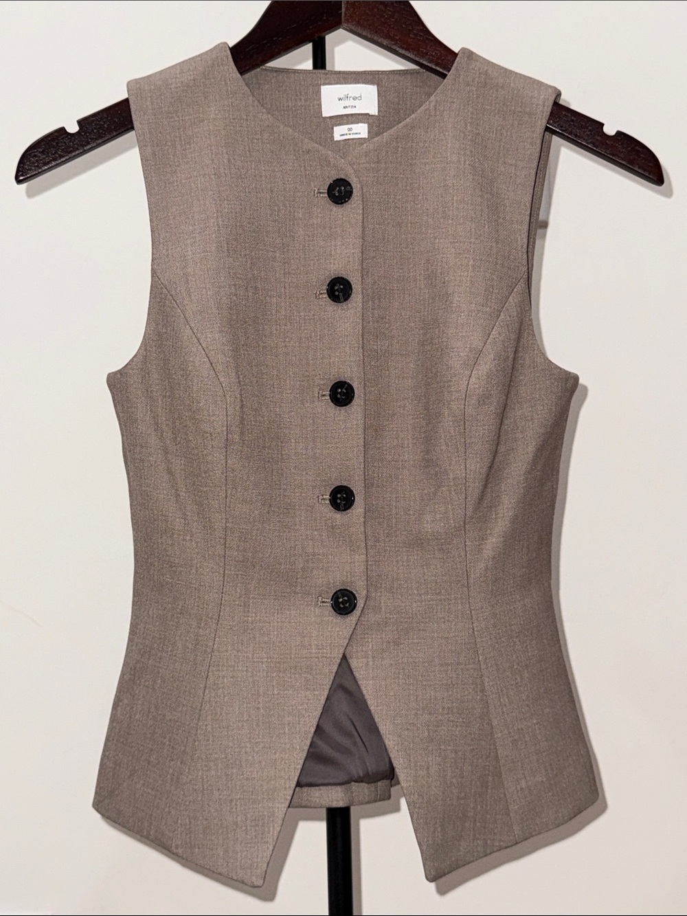 Aritzia Wilfred “Regal” Button-Front Tailored Vest in Heather Nomad Taupe